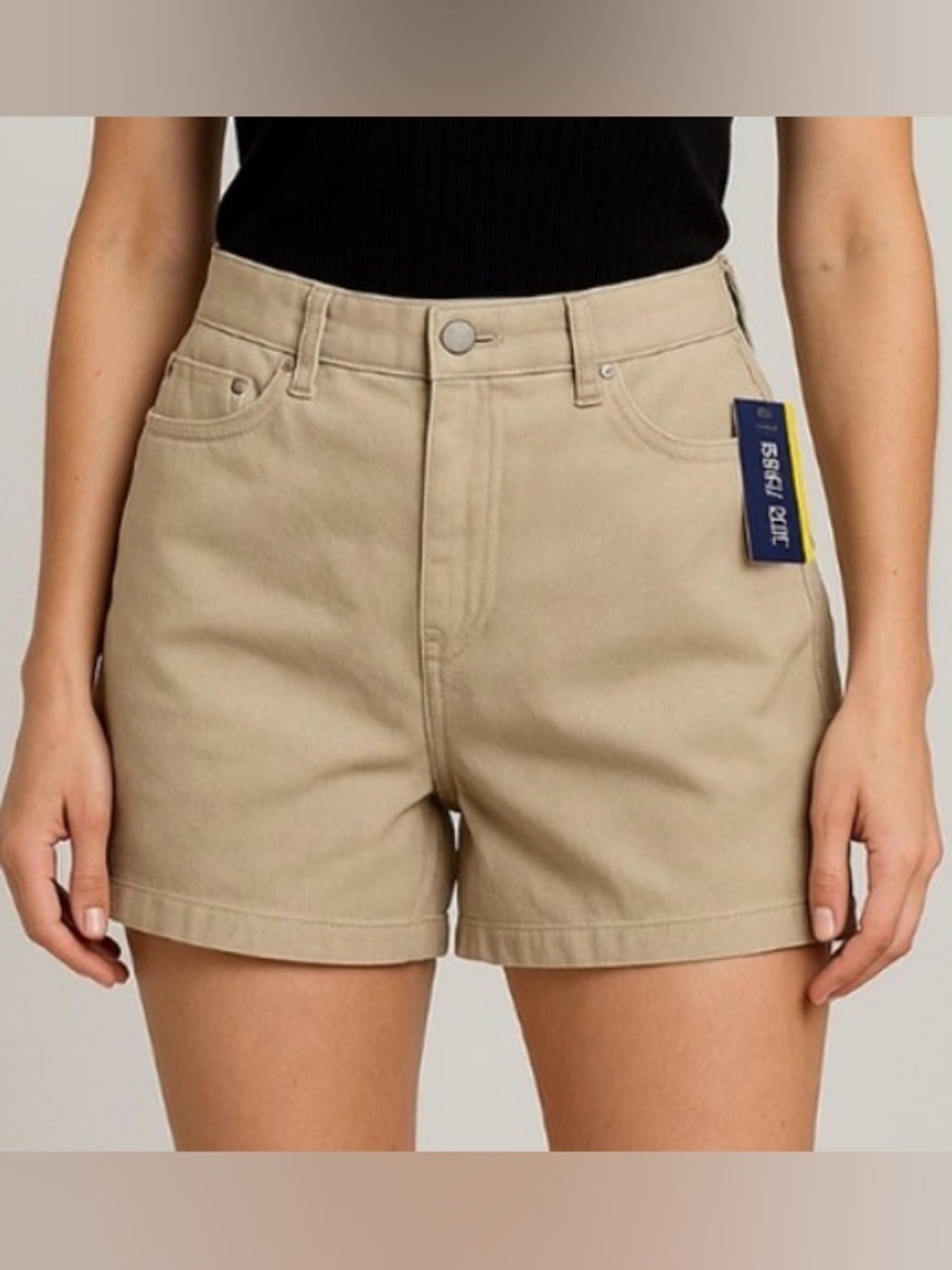 Shorts High Sierra Tan High Waist  Relaxed Fit  Women size8 (A3)”✨